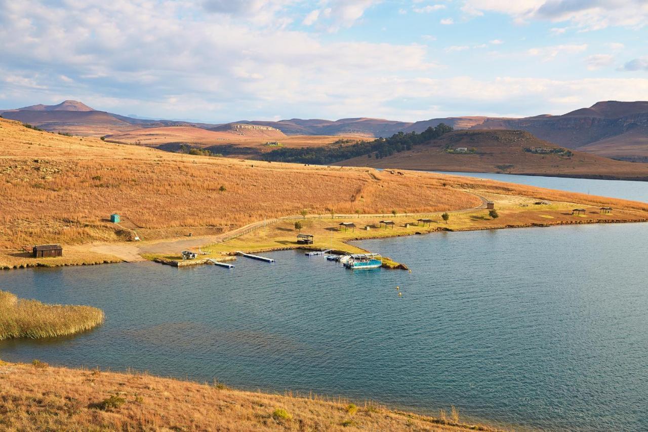 First Group Qwantani Harrismith Exterior foto