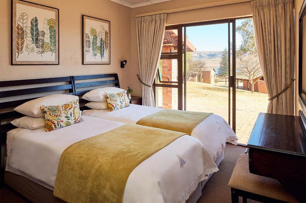 First Group Qwantani Harrismith Exterior foto