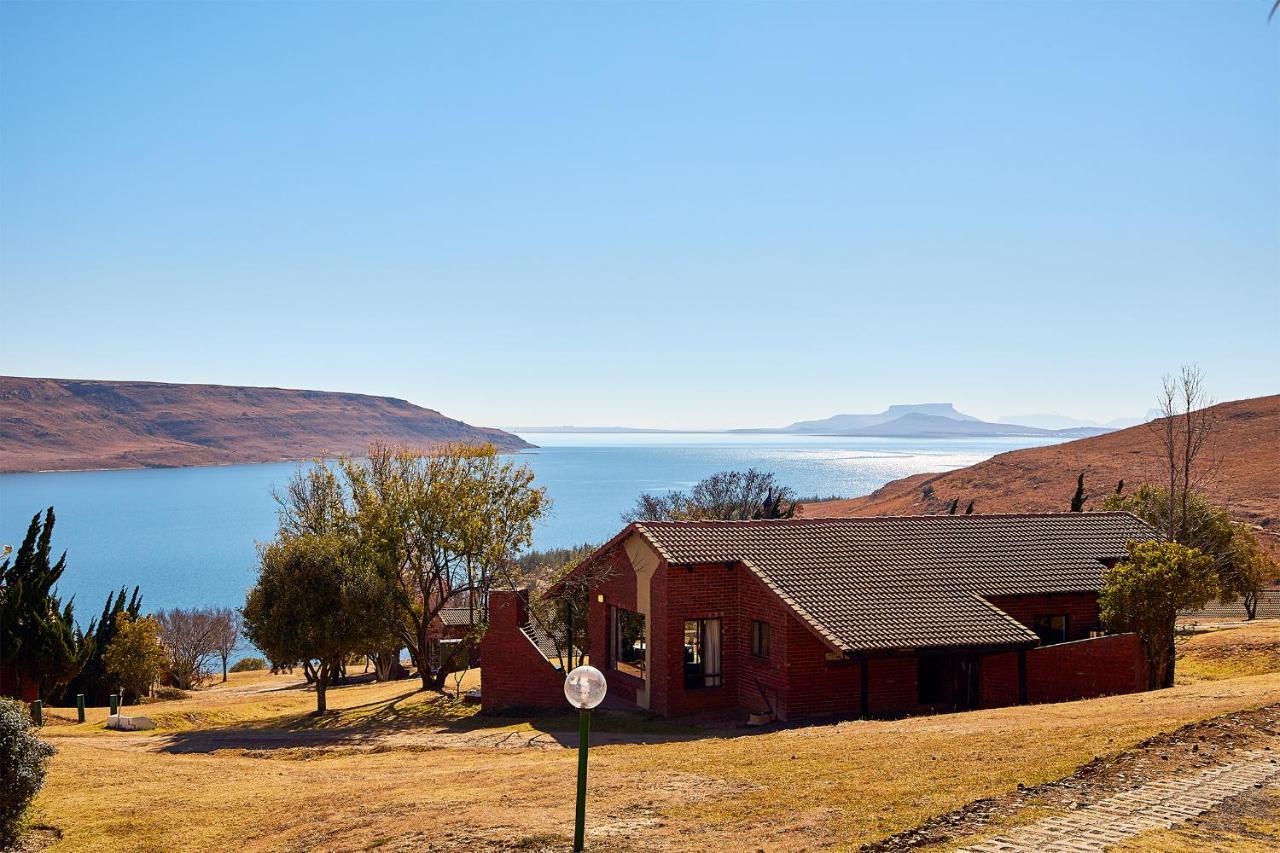 First Group Qwantani Harrismith Exterior foto