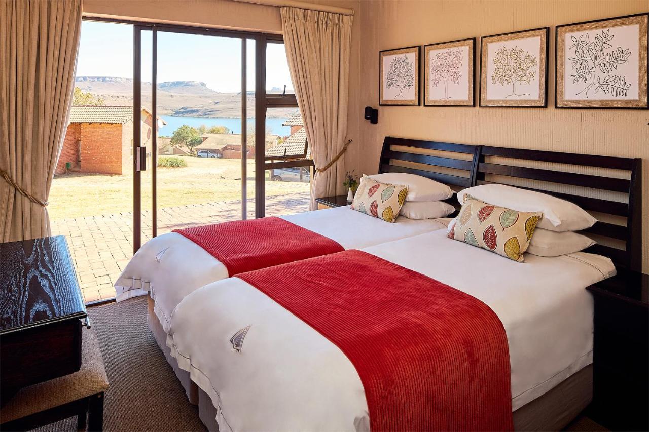 First Group Qwantani Harrismith Exterior foto