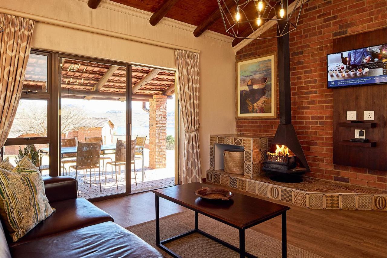 First Group Qwantani Harrismith Exterior foto