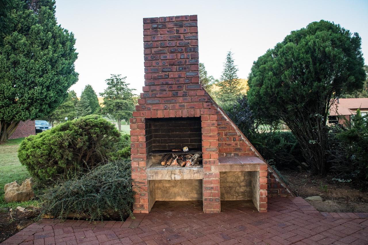 First Group Qwantani Harrismith Exterior foto
