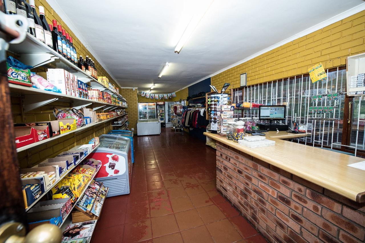 First Group Qwantani Harrismith Exterior foto