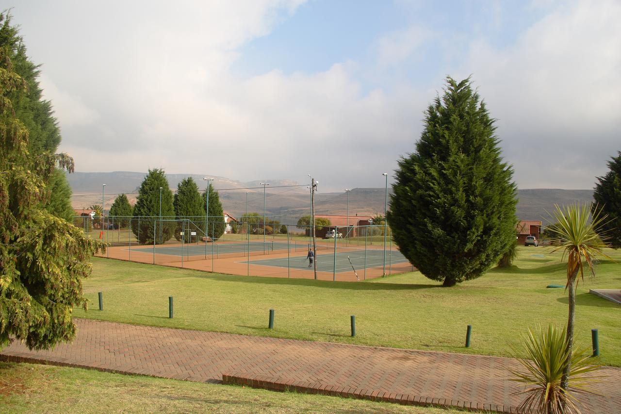 First Group Qwantani Harrismith Exterior foto